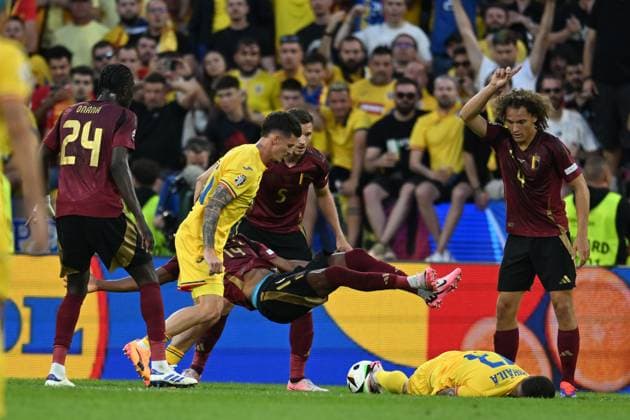 Jan Vertonghen (Belgium)Amadou Onana (Belgium)Dodi Lukebakio (Belgium)Valentin Mihaila (Romania)Dennis Man (Romania)Wout Faes (Belgium) during the UEFA EURO, EM, Europameisterschaft,Fussball Germany 2024 match between Belgium 2-0 Romania at Cologne Stadium on June 22, 2024 in Cologne, Germany. Noxthirdxpartyxsales  (257330979)