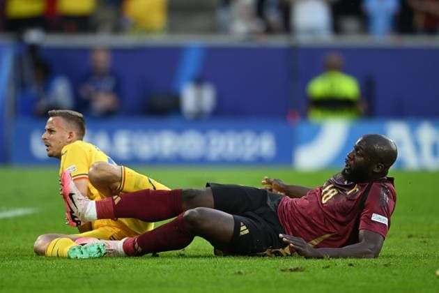 Romelu Lukaku (Belgium)Nicusor Bancu (Romania) during the UEFA EURO, EM, Europameisterschaft,Fussball Germany 2024 match between Belgium 2-0 Romania at Cologne Stadium on June 22, 2024 in Cologne, Germany. Noxthirdxpartyxsales  (257331092)