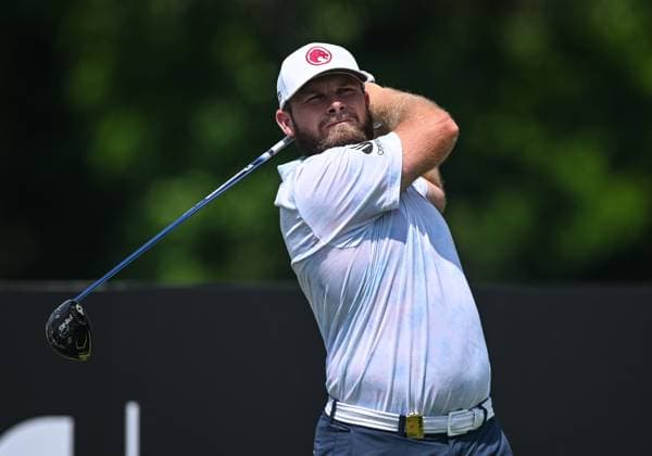 COLLEGE GROVE, TN - JUNE 22: Tyrrell Hatton (ENG) of Legion XIII watches his drive during the Nashville LIV Golf Tournament on June 22, 2024, at The Grove in College Grove, TN. (Photo by Bryan Lynn Icon Sportswire) GOLF: JUN 22 LIV Golf League Nashville EDITORIAL USE ONLY Icon240622001