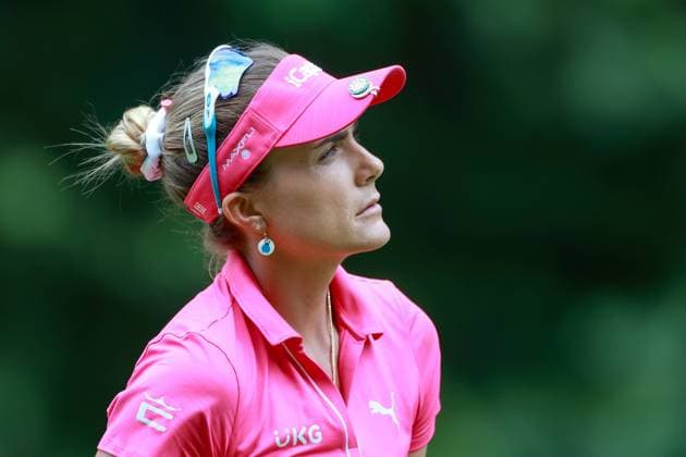 KPMG Women s PGA, Golf Herren Championship Lexi Thompson of Florida looks down the 18th fairway during the third round of the KPMG Women s PGA Championship at Sahalee Country Club on Saturday, June 22, 2024 in Sammamish, Washington. Sammamish Washington United States  Copyright: xAmyxLemusx originalFilename:lemus-kpmgwome240622_npgFa.jpg