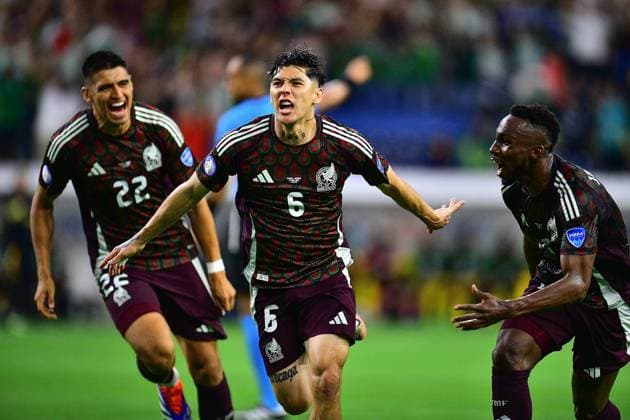 RECORD DATE NOT STATED Copa America USA 2024 Mexico vs Jamaica Gerardo Arteaga celebrates his goal 1-0 of Mexico during the game between Mexican national team, Nationalteam (Mexico) and Jamaica as part of the CONMEBOL Copa America USA 2024 group B, at NRG Stadium, on June 22, 2024 in Houston, Texas, United States. HOUSTON TEXAS UNITED STATES  Copyright: xAdrianxMaciasx 20240622214010_CA_GB_2024_MEX_JAM_ARTEAGA173