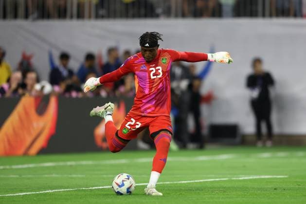 June 22, 2024, Houston, Houston, Tx, USA: Jahmali Waite of Jamaica passes the ball during a match between Mexico and Jamaica as part of group B of CONMEBOL Copa America 2024 at NRG Stadium on June 22, 2024 in Houston, USA. ( PxImages) Houston USA - ZUMAp175 20240622_zsa_p175_036 Copyright: xAlejandroxSalazarx