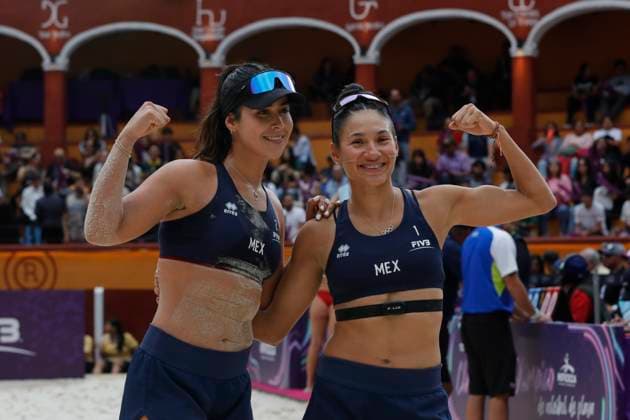 June 22, 2024, Tlaxcala, Ciudad de Mexico, Mexico: Atenas Gutierrez 1 and Susana Torres 2 of Team Mexico celebrating against Team Costa Rica during the Women s quarter finals match of Norceca 2024 Beach volleyball, Beachvolleyball Olympic Qualification Tournament . Team Mexico defeats Team Costa Rica 2 sets to 0. on June 22, 2024 in Tlaxcala, Mexico. Tlaxcala Mexico - ZUMAe321 20240622_zsa_e321_061 Copyright: xEssenexHernandez xEyepixxGroupx