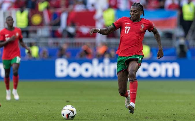 Turkiye v Portugal: Group F - UEFA EURO, EM, Europameisterschaft,Fussball 2024 Rafael Leao is playing during the Turkiye vs Portugal match in Dortmund, Germany, on June 22, 2024. Dortmund Germany  Copyright: xFotoxOlimpikx originalFilename:jastrzebowski-turkiyev240622_npsiM.jpg