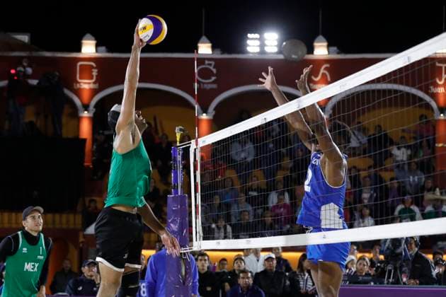 June 22, 2024, Tlaxcala, Ciudad de Mexico, Mexico: Juan Virgen 2 of Team Mexico competes against Oscar Martinez 2 of Team RepoÂºblica Dominicana during the Men s quarter finals match of Norceca 2024 Beach volleyball, Beachvolleyball Olympic Qualification Tournament . Team Mexico defeats Team Republica Dominicana 2 sets to 1. on June 22, 2024 in Tlaxcala, Mexico. Tlaxcala Mexico - ZUMAe321 20240622_zsa_e321_112 Copyright: xEssenexHernandez xEyepixxGroupx