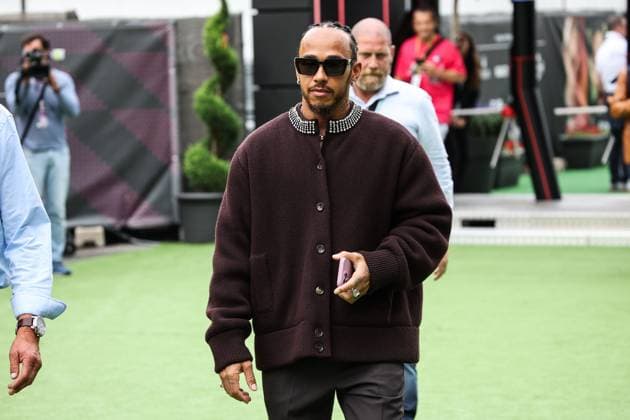 HAMILTON Lewis (gbr), Mercedes AMG F1 Team W15, portrait during the Formula 1 Aramco Gran Premio de Espana 2024, 10th round of the 2024 Formula One World Championship, WM, Weltmeisterschaft from June 21 to 23, 2024 on the Circuit de Barcelona-Catalunya, in Montmeló, Spain - F1 - SPANISH GRAND PRIX 2024 DPPI Panoramic  240623_R10_SPAGNA_DP_XB3_0521