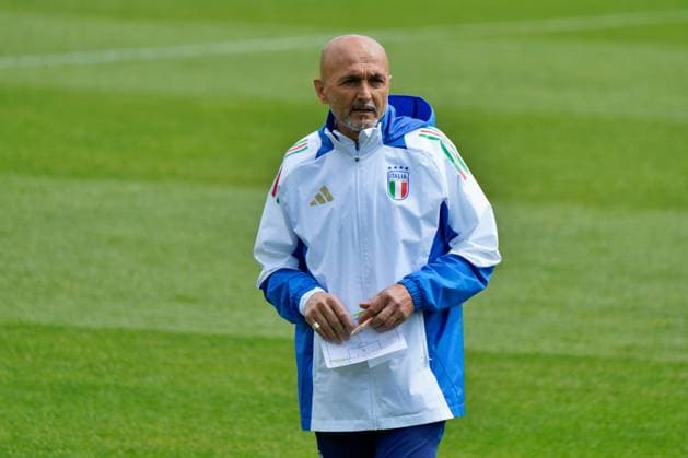 Luciano Spalletti head coach of Italy during UEFA EURO, EM, Europameisterschaft,Fussball 2024 - Italy training session, UEFA European Football Championship in Iserlohn, Germany, June 23 2024  Copyright: xx xx IPA_Agency_IPA47397925
