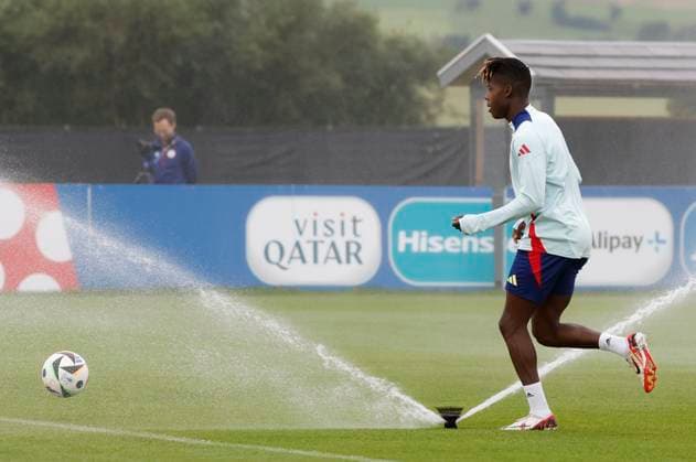 Spain s player Nico Williams attends the training session of the Spanish national team, Nationalteam held in Donaueschingen, Germany, 23 June 2024. Spain will face Albania in a Euro2024 soccer match on 24 June. Training session of Spain !ACHTUNG: NUR REDAKTIONELLE NUTZUNG!  Copyright: xJJxGuillenx GRAF5609 20240623-55013952632_1