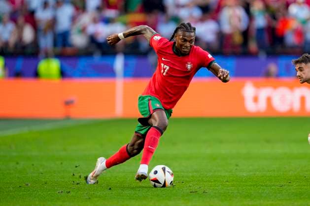 Rafael Leao (Portugal) controls the ball, UEFA EURO, EM, Europameisterschaft,Fussball 2024 - Group F, nogi, Turkey vs Portugal, BVB Stadium Dortmund, June 22, 2024, Dortmund, Germany.