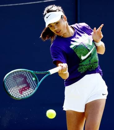 Emma Raducanu of Great Britain during a practice session. Rothesay International Eastbourne, Day 2, Tennis, Devonshire Park, Eastbourne, UK - 23 June 2024  Copyright: xJamesxMarsh Shutterstockx 14548083au