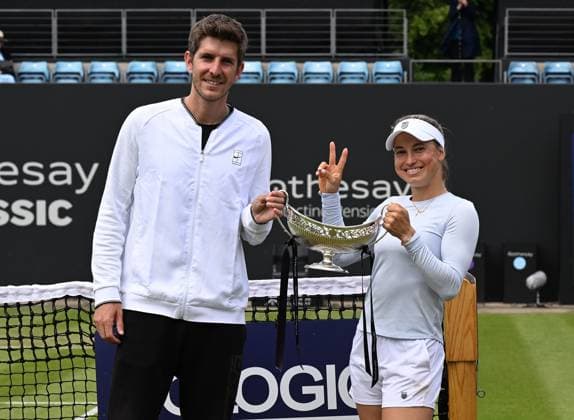 Yulia Putintseva of Kazakhstan and her coach Matteo Donati celebrate with the trophy after winning the final Rothesay Classic Birmingham, Day 7, Tennis, Edgbaston Priory Club, Birmingham, UK - 23 June 2024  Copyright: xAnnaxGowthorpe Shutterstockx 14543331ab