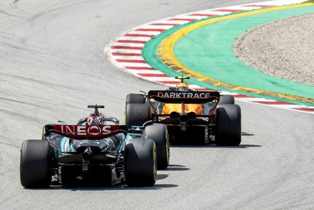 MONTMELO - (l-r) George Russell (Mercedes), Lando Norris (McClaren) in action during the Formula 1 Grand Prix of Spain at the Circuit de Catalunya. ANP SEM VAN DER WAL xVIxANPxSportx xxANPxIVx 501855850 originalFilename: 501855850.jpg