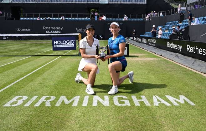 Su-Wei Hsieh of Taiwan and Elise Mertens of Belgium celebrate with the trophy after winning the doubles final Rothesay Classic Birmingham, Day 7, Tennis, Edgbaston Priory Club, Birmingham, UK - 23 June 2024  Copyright: xAnnaxGowthorpe Shutterstockx 14543331au