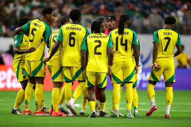 MEXICO - JAMAICA COPA AMERICA 2024 HOUSTON, TX, USA - JUNE 22ND 2024: Copa America first game of Group B between Mexico and Jamaica at the NRG Stadium. Jamaica together before kick-off Mandatory Credit: Toby Tande Avant Sports Houston NRG Stadium Mexico Copyright: xTorbjornxTandex