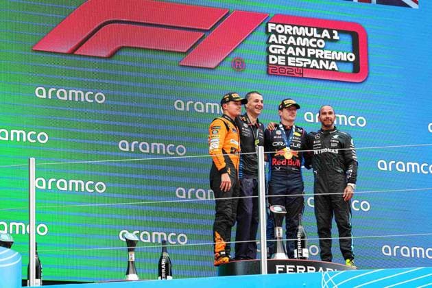 Podium: NORRIS Lando (gbr), McLaren F1 Team MCL38, VERSTAPPEN Max (ned), Red Bull Racing RB20, HAMILTON Lewis (gbr), Mercedes AMG F1 Team W15, portrait during the Formula 1 Aramco Gran Premio de Espana 2024, 10th round of the 2024 Formula One World Championship, WM, Weltmeisterschaft from June 21 to 23, 2024 on the Circuit de Barcelona-Catalunya, in Montmeló, Spain - F1 - SPANISH GRAND PRIX 2024 DPPI Panoramic 240623_R10_SPAGNA_DP_FG003999