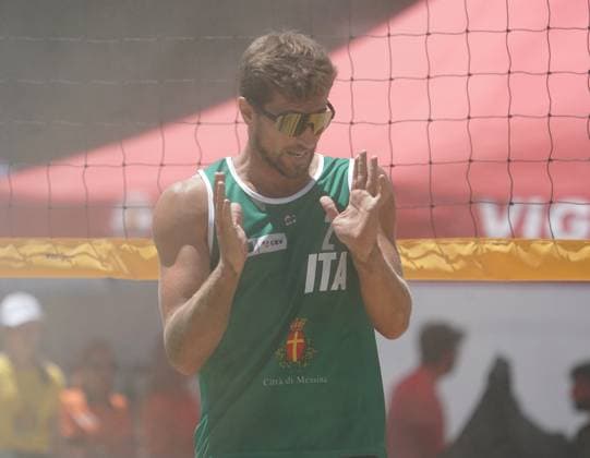 VolleyBall World Beach Pro Tour 2024 in Messina Carlo Bonifazi of the Italian national team, Nationalteam is playing the final stages of the Volleyball World Beach Pro Tour 2024 match for the 3rd place final in Messina, Italy, on June 23, 2024 Messina Italy  Copyright: xGabrielexMaricchiolox originalFilename:maricchiolo-volleyba240623_npfCG.jpg