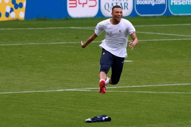 Kylian Mbappe of France during the training session at the Home Deluxe Arena in Paderbon, Germany on 23 June 2024. during UEFA EURO, EM, Europameisterschaft,Fussball 2024 - France training session, UEFA European Football Championship in Leipzig, Germany, June 23 2024  Copyright: xx xx IPA_Agency_IPA47408799