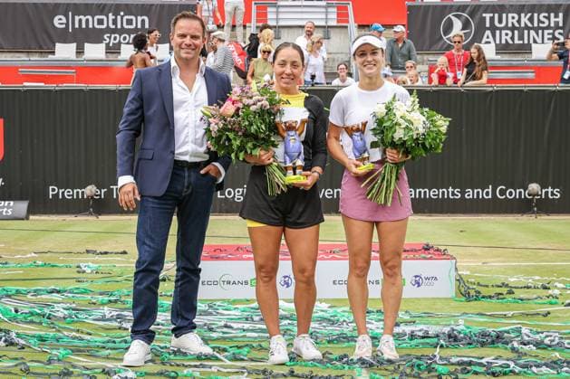 Bartosz Wojszins founder of the ecotrans Group , winner 2024 Jessica Pegula USA and Anna KALINSKAYA 2nd place , ecotrans Ladies Open 2024, Berlin, LTTC Rot Weiß , 23 06 2024, Copyright: xClaudioxGärtnerx
