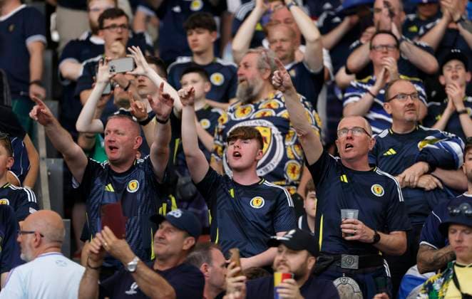 Scotland v Hungary: Group A - UEFA EURO, EM, Europameisterschaft,Fussball 2024 Scottish fans before the UEFA EURO 2024 group stage match between Scotland and Hungary at Stuttgart Arena on June 23, 2024 in Stuttgart, Germany. Stuttgart Stuttgart Arena Germany Germany Copyright: xRichardxSellers Sportsphoto APLx 14042318