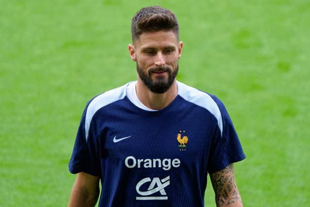 Leipzig: Olivier Giroud of France during the training session at the Home Deluxe Arena in Paderbon, Germany on 23 June 2024. during UEFA EURO, EM, Europameisterschaft,Fussball 2024 - France training session, UEFA European Football Championship in Leipzig, Germany, June 23 2024 UEFA European Football Championship - UEFA Euro 2024 - France training session  - ZUMAp169 20240623_zsa_p169_613 Copyright: xIPAx