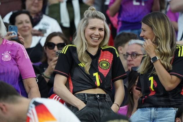 EURO 2024, Football, UEFA Euro 2024, EM 2024, Group stage, Group A, Switzerland Germany, 23 06 2024, Frankfurtarena , Frankfurt anika bissel, frau Manuel Neuer TW ,Germany, action, single image