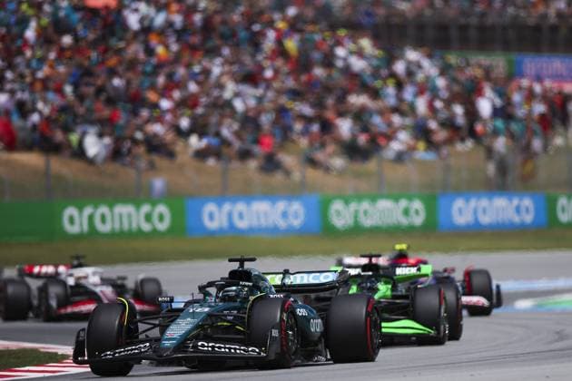 18 STROLL Lance (can), Aston Martin F1 Team AMR24, action during the Formula 1 Aramco Gran Premio de Espana 2024, 10th round of the 2024 Formula One World Championship, WM, Weltmeisterschaft from June 21 to 23, 2024 on the Circuit de Barcelona-Catalunya, in Montmeló, Spain - F1 - SPANISH GRAND PRIX 2024 DPPI Panoramic  240623_R10_SPAGNA_DP_EA012982