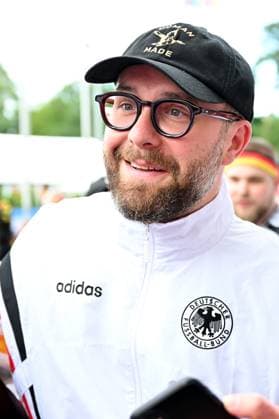 23 06 2024, xjrdrx, European Football Championship 2024, Switzerland Germany emspor, v l Singer Songwriter and Football Fan, Mark Forster DFL DFB REGULATIONS PROHIBIT ANY USE OF PHOTOGRAPHS as IMAGE SEQUENCES and or QUASI VIDEO Frankfurt