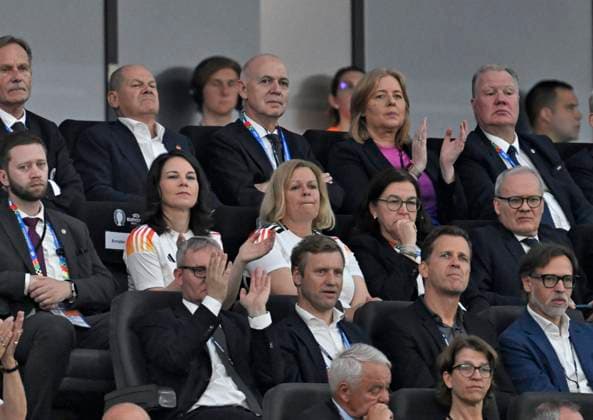 23 06 2024, Football UEFA EURO 2024, preliminary round, match day 3, Germany Switzerland, in the Frankfurt Arena in Frankfurt am Main, Federal Chancellor Olaf Scholz Germany and Foreign Minister Annalena Baerbock Germany with Germany jersey and Nancy Fässer Germany