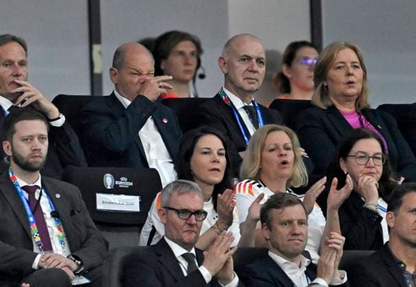 23 06 2024, Football UEFA EURO 2024, preliminary round, match day 3, Germany Switzerland, in the Frankfurt Arena in Frankfurt am Main, Foreign Minister Annalena Baerbock Germany and Nancy Fässer Germany and Federal Chancellor Olaf Scholz Germany