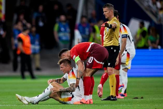 UEFA EURO 2024 Switzerland Germany 23 06 2024 Granit Xhaka Switzerland, 10 helps Toni Kroos Germany, 8 on UEFA EURO 2024 Switzerland Germany Frankfurt Arena, Frankfurt on 23 06 2024 Copyright: xBEAUTIFULxSPORTS Wunderlx