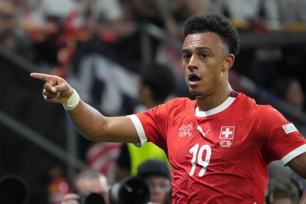 celebrate the goal, goal celebration for 0 1 Dan Ndoye Switzerland, Switzerland, Suisse, 19 Frankfurt 23 06 2024 Germany vs Switzerland, EURO2024 M25, Group A, EM Arena Frankfurt