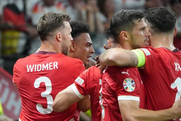 celebrate the goal, goal celebration for 0 1 Dan Ndoye Switzerland, Switzerland, Suisse, 19 Frankfurt 23 06 2024 Germany vs Switzerland, EURO2024 M25, Group A, EM Arena Frankfurt