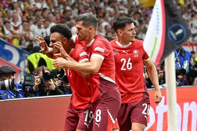 23 06 2024, xjrdrx, European Football Championship 2024, Switzerland Germany emspor, v l goal celebration after the goal to celebrate the goal celebrate 0 1 by Dan Ndoye Switzerland DFL DFB REGULATIONS PROHIBIT ANY USE OF PHOTOGRAPHS as IMAGE SEQUENCES and or QUASI VIDEO Frankfurt