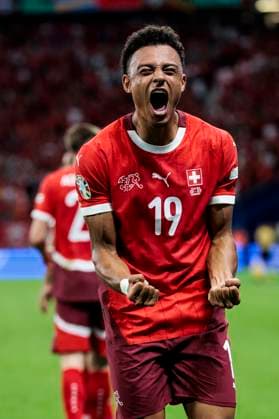 UEFA EURO 2024 Switzerland Germany 23 06 2024 Dan Ndoye Switzerland, 19 cheers after his goal UEFA EURO 2024 Switzerland Germany Frankfurt Arena, Frankfurt 23 06 2024 Copyright: xBEAUTIFULxSPORTS Wunderlx