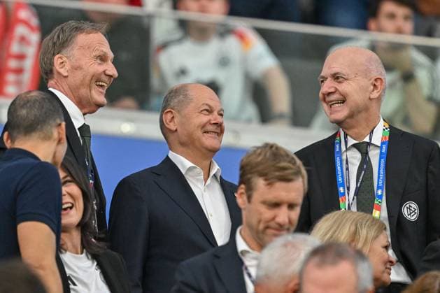 23 06 2024, xscotx, European Football Championship 2024, Switzerland Germany, emspor, v l Olaf Scholz Frankfurt am Main