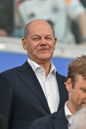 23 06 2024, xscotx, European Football Championship 2024, Switzerland Germany, emspor, v l Olaf Scholz Frankfurt am Main