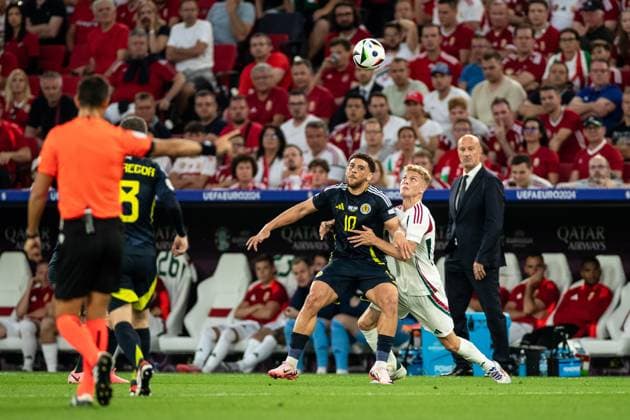 UEFA EURO 2024 Scotland Hungary 23 06 2024 Che Adams Scotland, 10 , Andras Schäfer Hungary, 13 UEFA EURO 2024 Scotland Hungary Stuttgart Stadium, Stuttgart 23 06 2024 Copyright: xBEAUTIFULxSPORTS Buriakovx