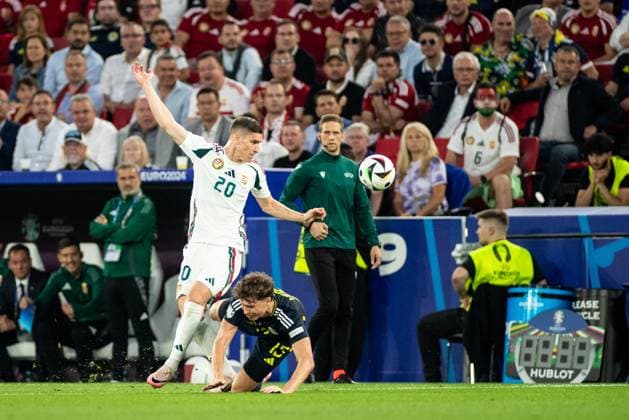 UEFA EURO 2024 Scotland Hungary 23 06 2024 Roland Sallai Hungary, 20 , Jach Hendry Scotland, 13 UEFA EURO 2024 Scotland Hungary Stuttgart Stadium, Stuttgart 23 06 2024 Copyright: xBEAUTIFULxSPORTS Buriakovx