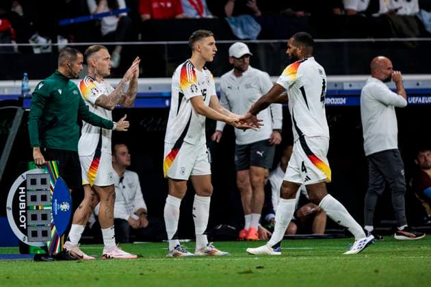 UEFA EURO 2024 Switzerland Germany 23 06 2024 Nico Schlotterbeck Germany, 15 comes in for Jonathan Tah Germany, 4 in the match UEFA EURO 2024 Switzerland Germany Frankfurt Arena, Frankfurt on 23 06 2024 Copyright: xBEAUTIFULxSPORTS Wunderlx