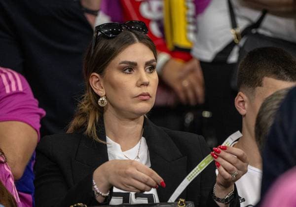 Soccer, men, season 2023 24, Euro EM 2024, Group A 3 matchday in Frankfurt, Switzerland Germany, Alicia Andrich wife of Robert Andrich in the stands, 23 06 2024, Copyright: xMatthiasxKochx