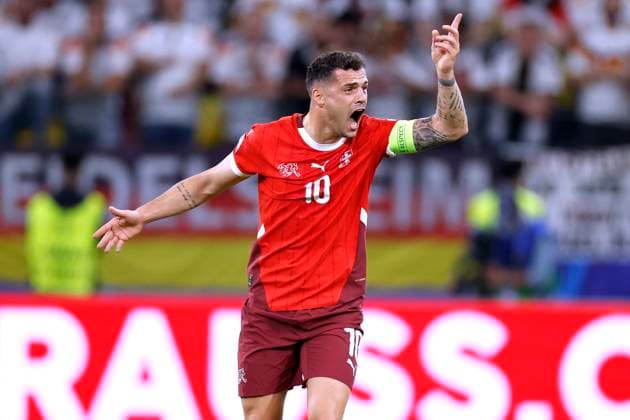 XHAKA Granit Kapitaen Team Schweiz UEFA Fussball EURO 2024 in Deutschland Vorrundenspiel Gruppe A Schweiz Deutschland 1 1 am 23 06 2024 in Frankfurt DFL REGULATIONS PROHIBIT ANY USE OF PHOTOGRAPHS as IMAGE SEQUENCES and or QUASI VIDEO Copyright: xLacixPerenyix