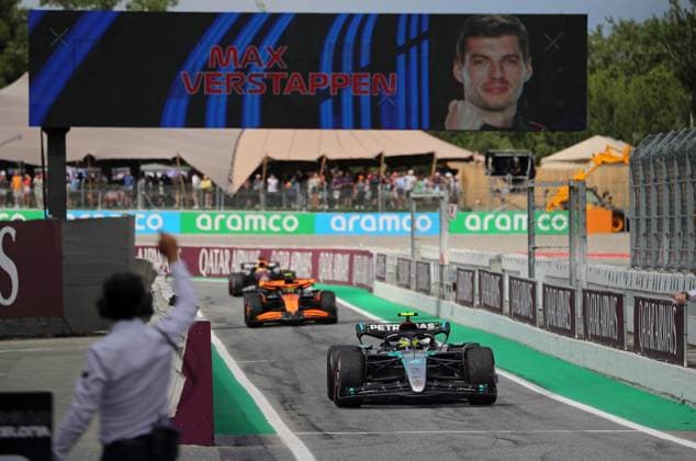 F1 Grand Prix of Spain Lewis Hamilton, from Mercedes-AMG PETRONAS Formula One Team, is driving a Mercedes W15 during the race of the Formula 1 Aramco Spanish Grand Prix, held at the Barcelona Catalunya circuit, in Barcelona, Spain, on June 23, 2024. Barcelona Barcelona Spain  Copyright: xUrbanandsportx originalFilename:urbanandsport-formula1240623_npkIu.jpg