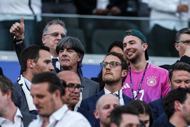 Sport, Football, UEFA EURO 2024 Group A 3 Matchday Switzerland Germany 23 06 2024, Frankfurt Arena Joachim Löw Former national coach , Christoph Kramer Frankfurt am Main Frankfurt Arena Hessen Germany