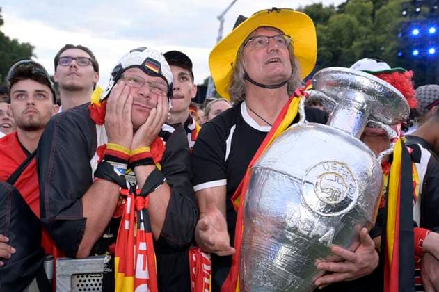 Fans at the UEFA EURO 2024 Fan Zone at the European Championship match Switzerland vs Germany at the Brandenburg Gate Berlin, 23 06 2024 Foto:xF.xKernx xFuturexImagex fanzone2306_4669