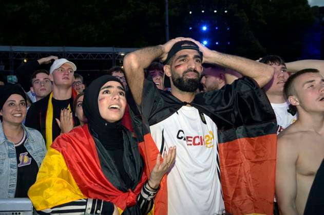 Fans at the UEFA EURO 2024 Fan Zone at the European Championship match Switzerland vs Germany at the Brandenburg Gate Berlin, 23 06 2024 Foto:xF.xKernx xFuturexImagex fanzone2306_4677
