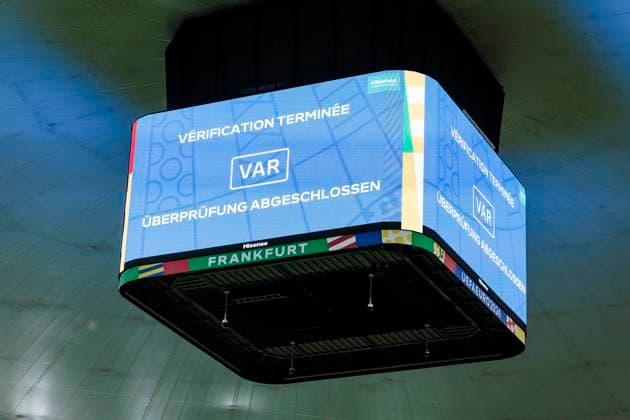 UEFA EURO 2024 Switzerland Germany 23 06 2024 The review of the VAR video referee will be presented on the cube in the stadium UEFA EURO 2024 Switzerland Germany Frankfurt Arena, Frankfurt on 23 06 2024 Copyright: xBEAUTIFULxSPORTS Wunderlx