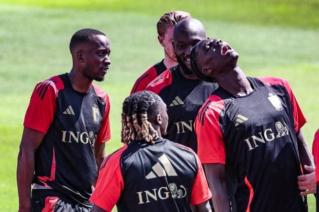 EURO 2024, Nationalteam Belgien, Training Belgium s Dodi Lukebakio and Belgium s Amadou Onana pictured during a training session of Belgian national soccer team Red Devils, Monday 24 June 2024 at their base camp in Freiberg am Neckar, Germany, during the UEFA EURO, EM, Europameisterschaft,Fussball 2024 European Soccer Championships. The Red Devils play in Group E at the Euro 2024 European Championships in Germany and have one last game to play. BRUNOxFAHY  x95168427x
