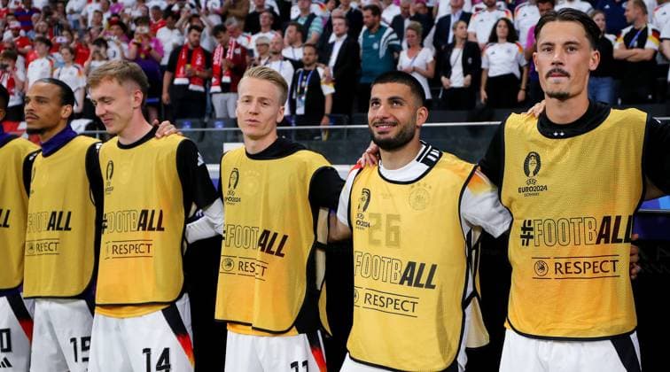 BAU 23 06 2024 Frankfurt European Football Championship 2024 Switzerland vs Germany, the German bench, from left Leroy Sane, Maximilian Beier, Chris Führich, Deniz Undav, Robin Koch GER