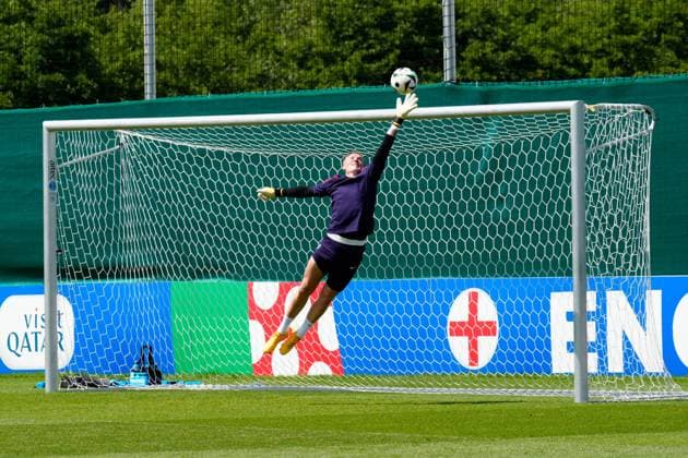 EURO 2024, Nationalteam England, Training Jordan Pickford of England England Training, UEFA European Championship, EM, Europameisterschaft 2024, Group C, Football, Spa & Golf Resort Weimarer Land, Blankenhain, Germany, 24 Jun 2024 EDITORIAL USE ONLY No use with unauthorised audio, video, data, fixture lists, club league logos or live services. Online in-match use limited to 120 images, no video emulation. No use in betting, games or single club league player publications. Copyright: xDavexShopland Shutterstockx 14551034w