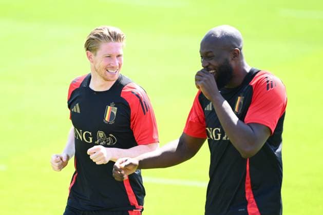 EURO 2024, Nationalteam Belgien, Training Belgium Media Activities - UEFA EURO, EM, Europameisterschaft,Fussball 2024 24 06 2024 FREIBERG AM NECKA, GERMANY - JUNE 24 : De Bruyne Kevin forward of Belgium, Lukaku Romelu forward of Belgium during a training session of the Belgian Red Devils at the UEFA EURO 2024 European Football Championship tournament on June 24, 2024 in Freiberg am Necka, Germany, 24 06 2024 Freiberg am Necka Germany  Copyright: xVincentxKalutx